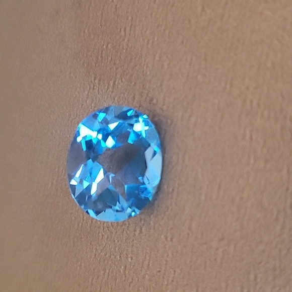 SWISS BLUE TOPAZ LOOSE STONE - Picture 4 of 4